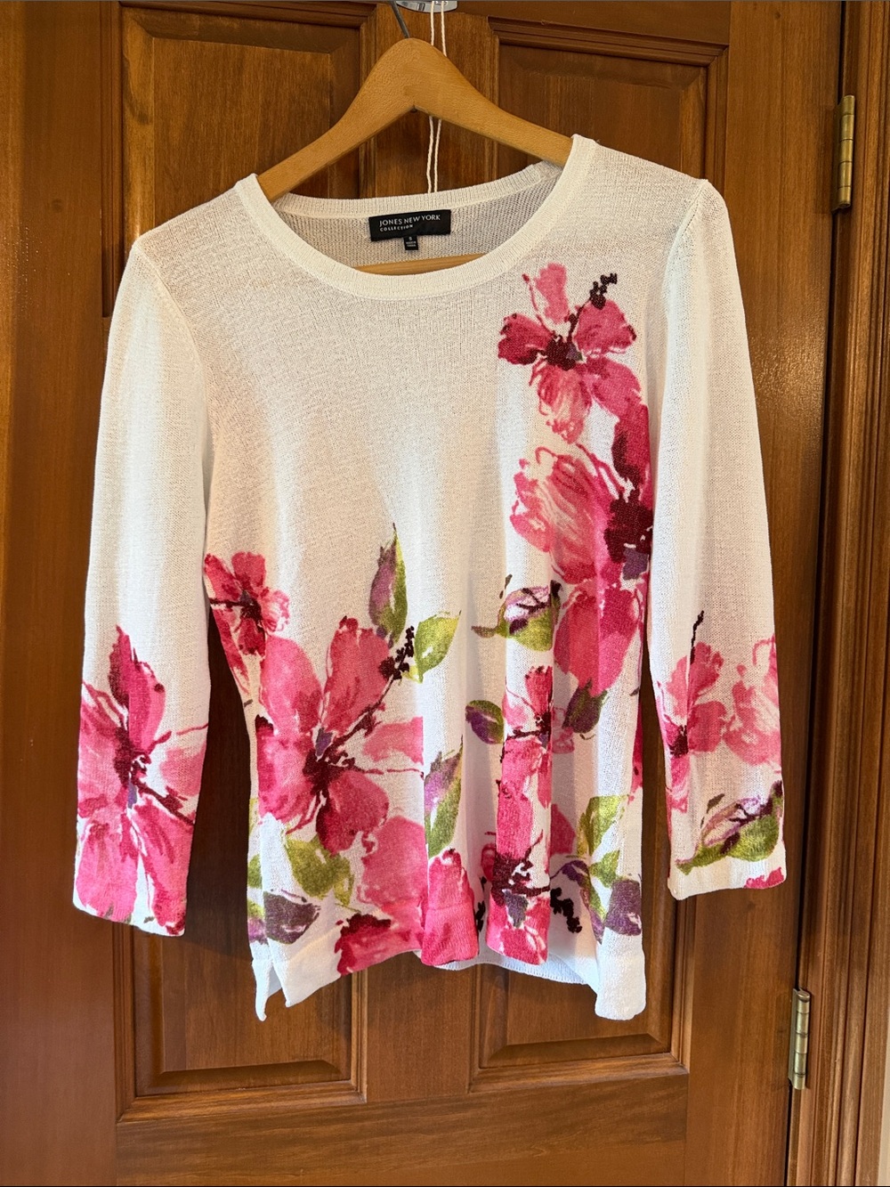 Jones New York White Long-Sleeve Floral Knit Top with Pink Blooms